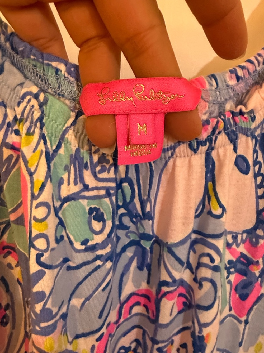 Lilly Pulitzer Blue Floral Off-Shoulder Top with Pink Tag - Picture 4 of 6